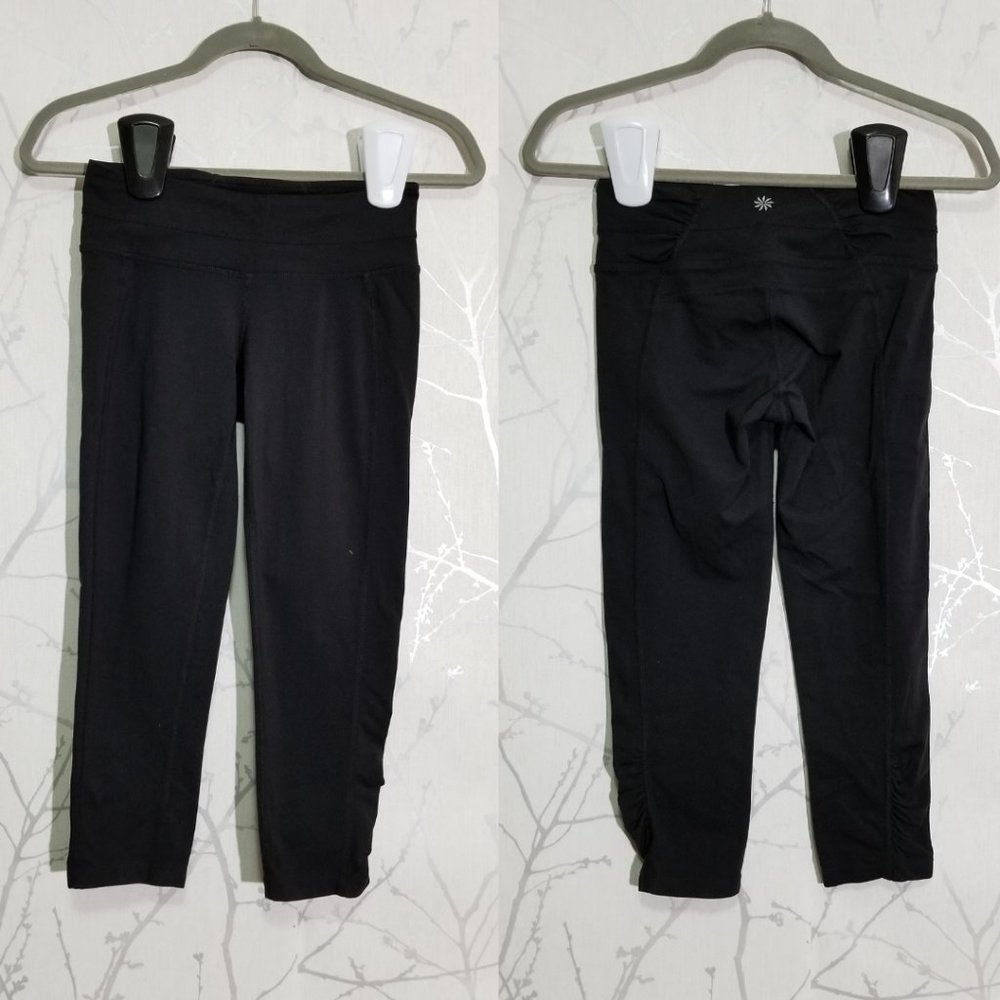 Athleta Black Low Rise Balance Capri Leggings